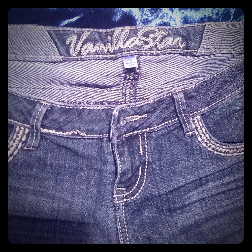 Here are some loved jeans juniors sz 11, 13